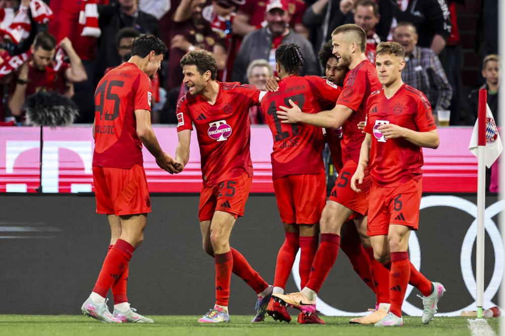 国男足在国 国男足在国